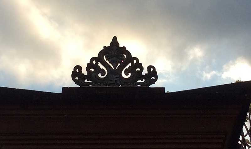 Ridge turret in Bali - to look up helps to find trust